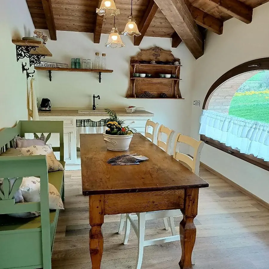Agriturismo La Casetta - Ospitalita Rurale Familiare Montese 0*,  Italy
