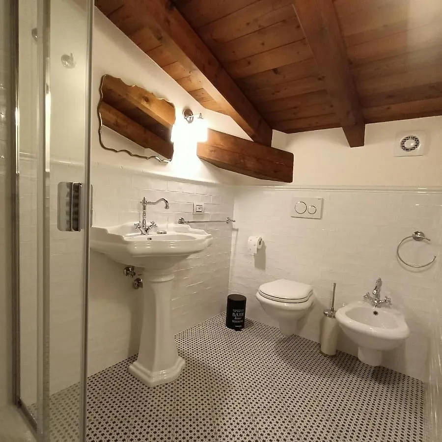 Agriturismo La Casetta - Ospitalita Rurale Familiare Montese Farm stay