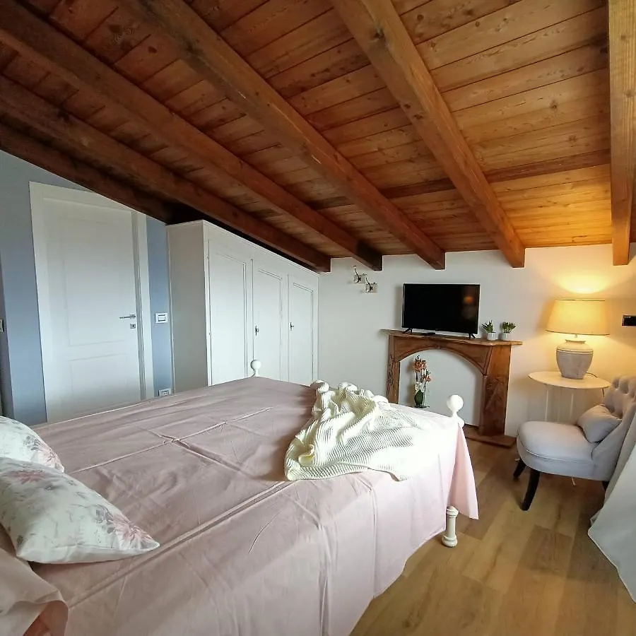 Farm stay Agriturismo La Casetta - Ospitalita Rurale Familiare Montese